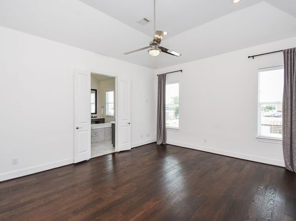 10915 Grove Tree Lane, Houston TX 77043