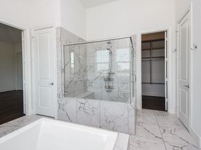 10915 Grove Tree Lane, Houston TX 77043