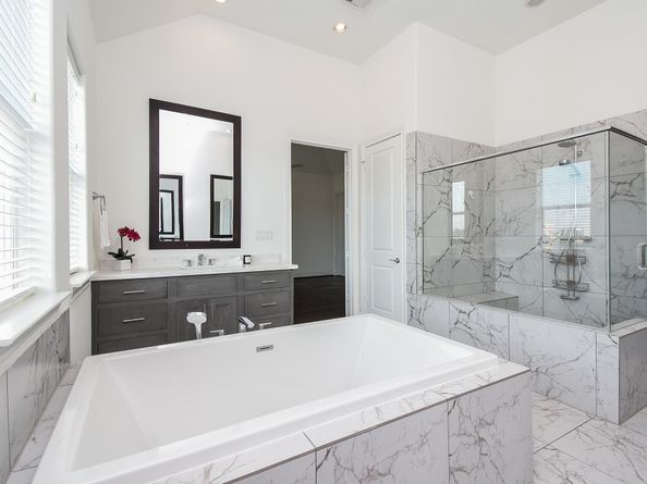 10915 Grove Tree Lane, Houston TX 77043