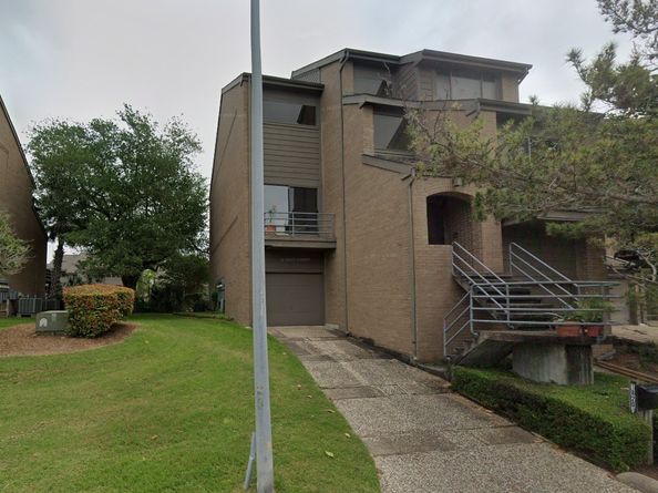 18201 Sandy Cove, Houston TX 77058