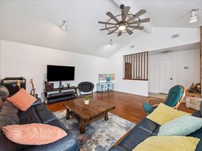 11526 Villa Heights Drive, Houston TX 77066