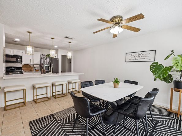 11526 Villa Heights Drive, Houston TX 77066