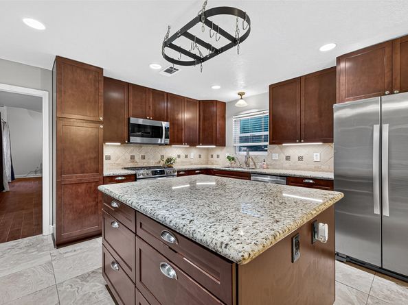 4715 Hickory Downs Drive, Houston TX 77084