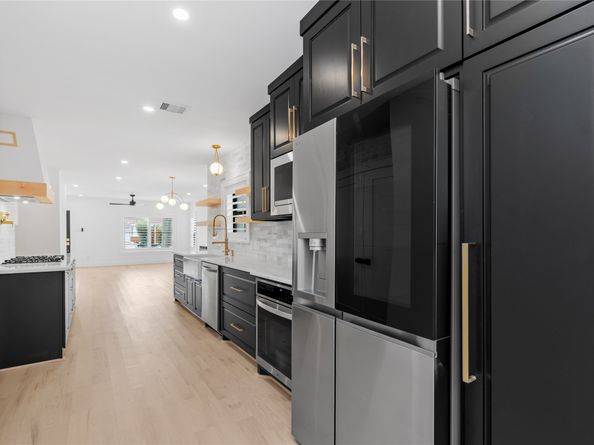 6611 Rockbridge Lane, Houston TX 77023