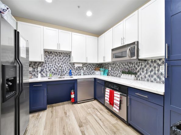 2299 Lone Star Drive Drive 306, Sugar Land TX 77479
