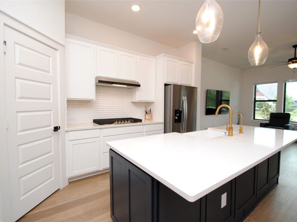18643 Parkland Row Drive, Cypress TX 77433