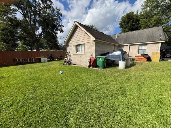 7518 Gracia Street, Houston TX 77037