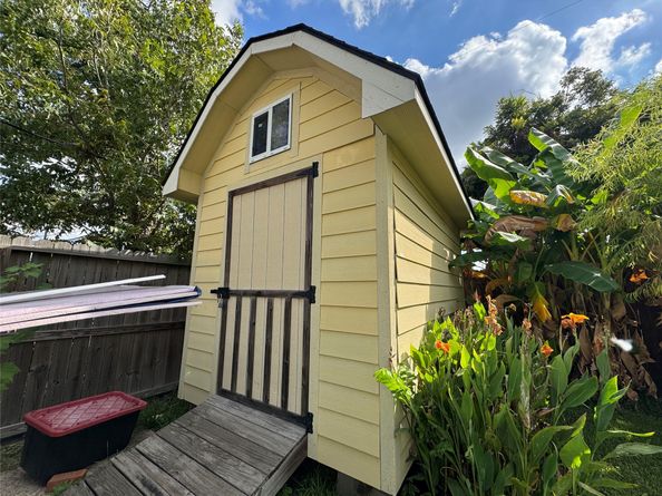 7518 Gracia Street, Houston TX 77037