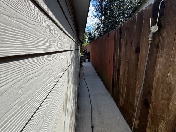 7518 Gracia Street, Houston TX 77037