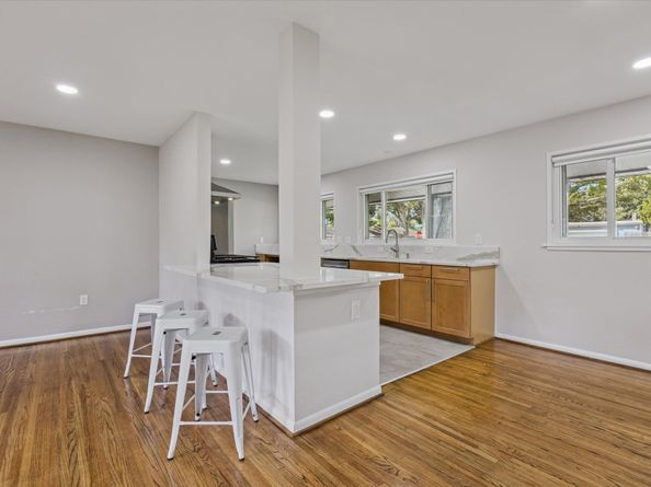 8621 Bob White Drive, Houston TX 77074