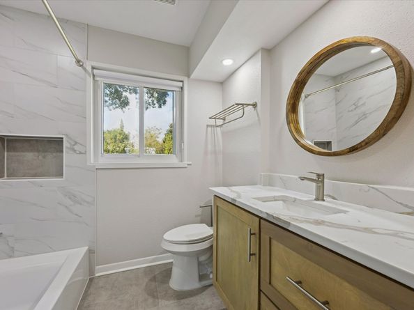 8621 Bob White Drive, Houston TX 77074