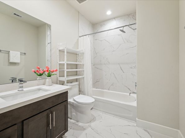8534 Madeleine Rose Lane, Houston TX 77055