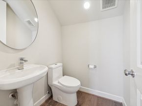 8534 Madeleine Rose Lane, Houston TX 77055