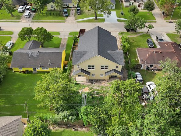 5955 Southseas Unit A and B Street, Houston TX 77033