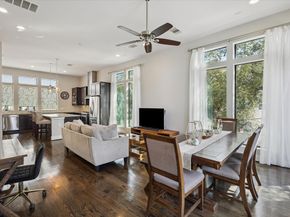 2102 Sabine Street, Houston TX 77007