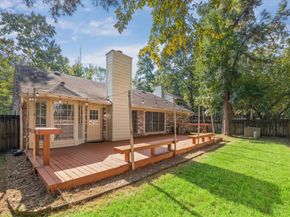 143 W Village Knoll Circle, Spring TX 77381