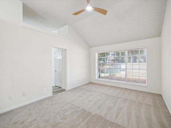 143 W Village Knoll Circle, Spring TX 77381