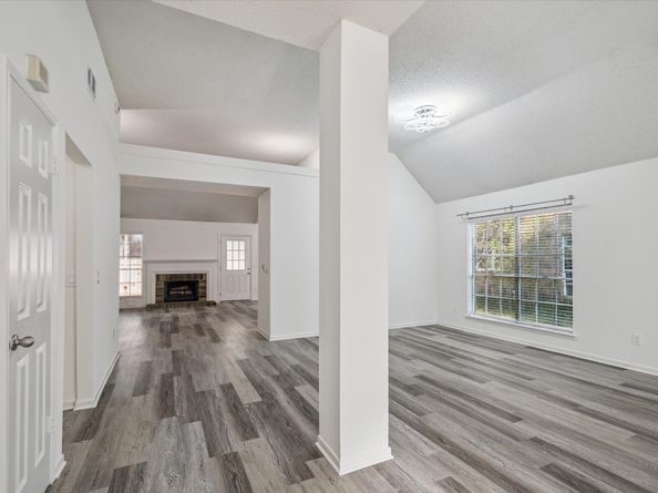 143 W Village Knoll Circle, Spring TX 77381
