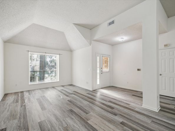 143 W Village Knoll Circle, Spring TX 77381