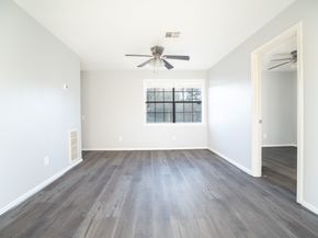 5214 Lodge Creek Drive, Houston TX 77066