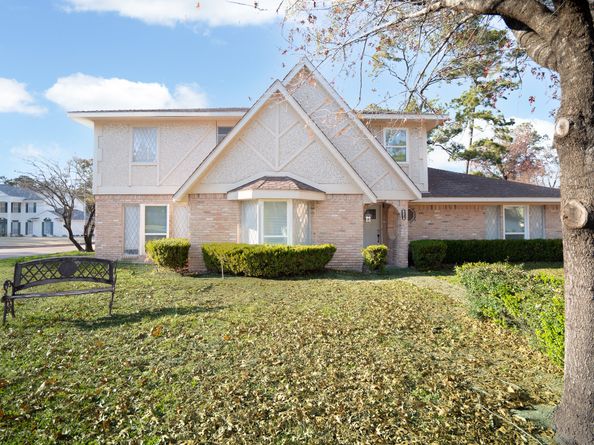 5214 Lodge Creek Drive, Houston TX 77066