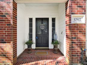 12902 Chalfield Circle, Houston TX 77044