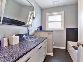 2427 Willowby Drive, Houston TX 77008