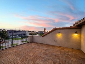 2006 Helena Street, Houston TX 77002