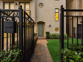 2006 Helena Street, Houston TX 77002