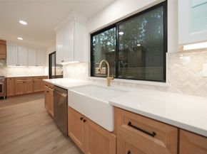 203 S Pathfinders Circle, The Woodlands TX 77381