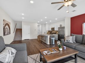 9102 Highland Northern Way, Houston TX 77088