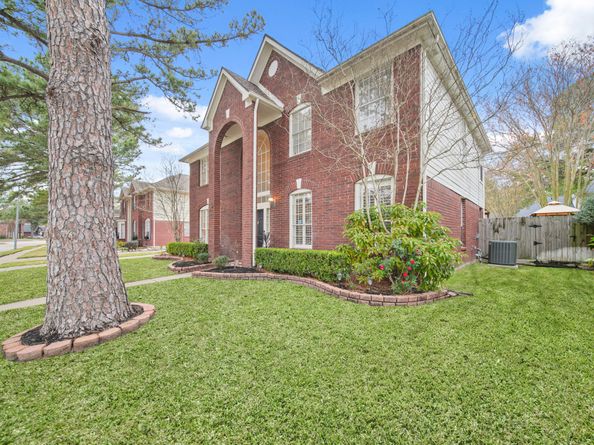 16114 Kintyre Point Road, Houston TX 77095