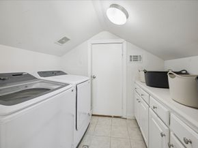 2207 Austin Street, Houston TX 77002