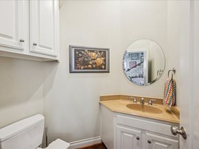 2207 Austin Street, Houston TX 77002