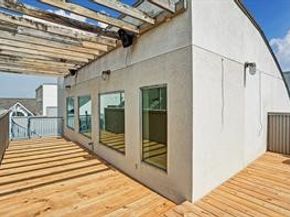 5443 Rose Street, Houston TX 77007