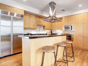 5443 Rose Street, Houston TX 77007