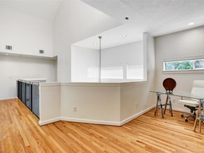 5443 Rose Street, Houston TX 77007