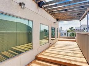 5443 Rose Street, Houston TX 77007