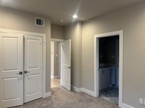 540 Janisch Road F, Houston TX 77018