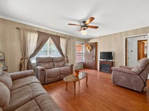 5658 Berry Creek Drive, Houston TX 77017