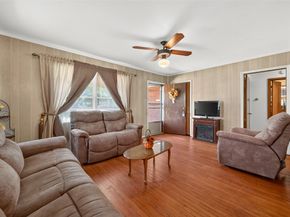 5658 Berry Creek Drive, Houston TX 77017