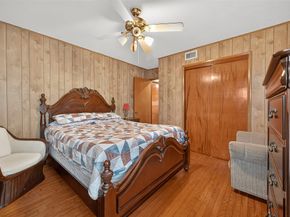 5658 Berry Creek Drive, Houston TX 77017