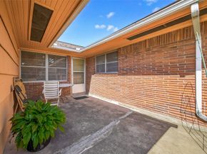 5658 Berry Creek Drive, Houston TX 77017