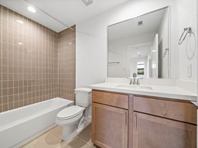 1117 Highland Square Lane, Houston TX 77091