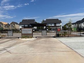 1117 Highland Square Lane, Houston TX 77091