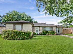 5532 Meadow Creek Lane, Houston TX 77017