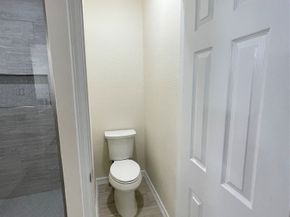 640 Wilcrest Drive 640, Houston TX 77042