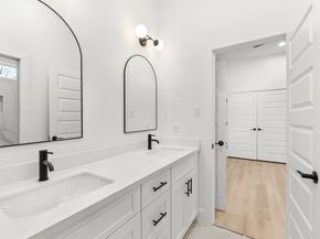 5903 Doolittle Blvd, Houston TX 77033