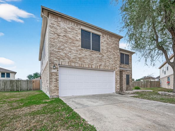 9226 Macmillan Lane, Houston TX 77083