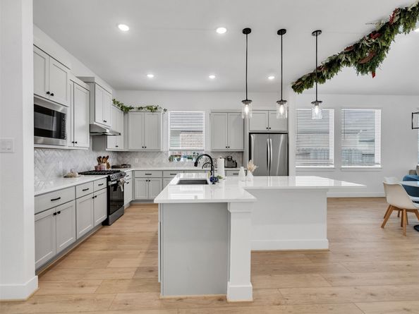 2211 Cherry Bridge Lane, Tomball TX 77375